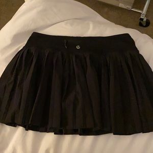Lululemon tennis black pleated skirt
